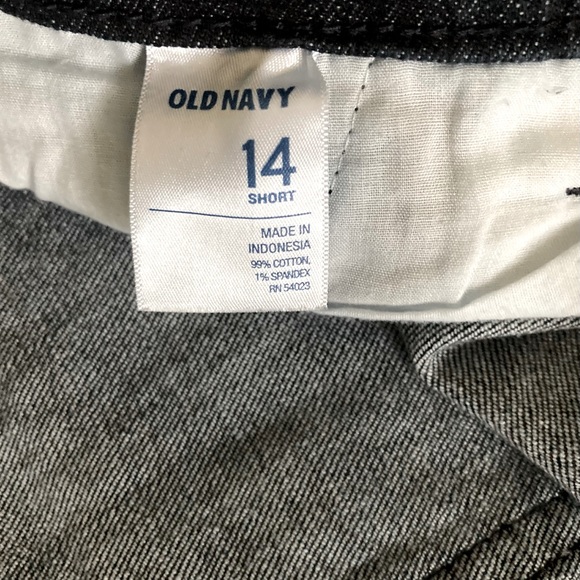 Old Navy Women's Flirt Jeans - Picture 3 of 9